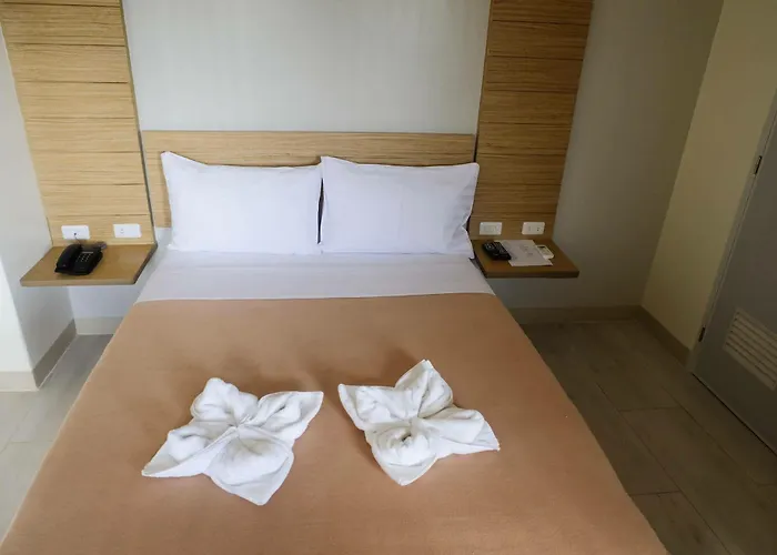 Hotel Mactan 2*